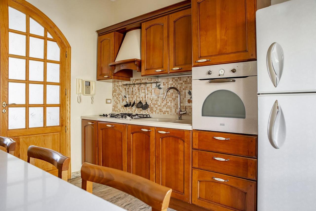 Ortigia Seafront Apartment By Wonderful Italy Syracuse Ngoại thất bức ảnh