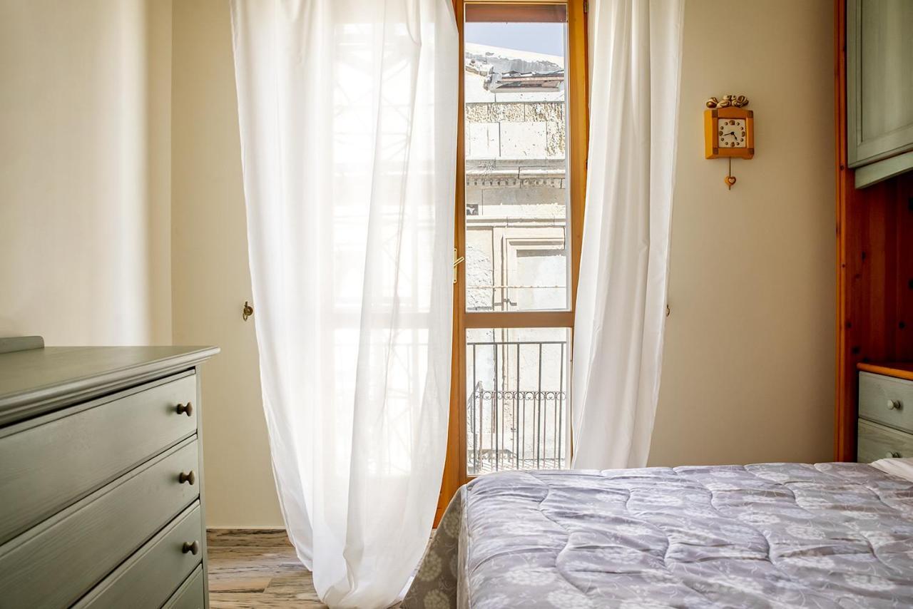 Ortigia Seafront Apartment By Wonderful Italy Syracuse Ngoại thất bức ảnh