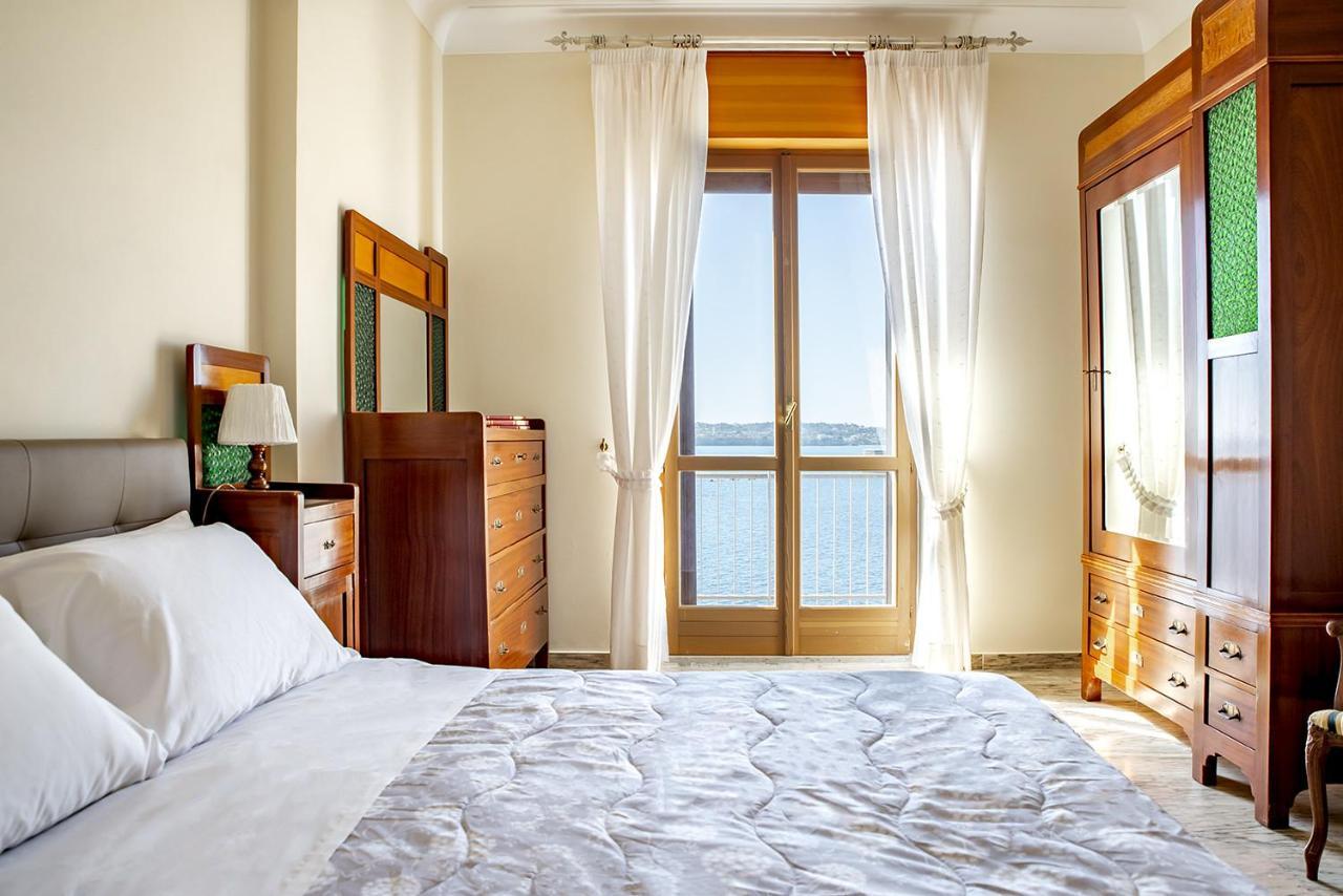 Ortigia Seafront Apartment By Wonderful Italy Syracuse Ngoại thất bức ảnh